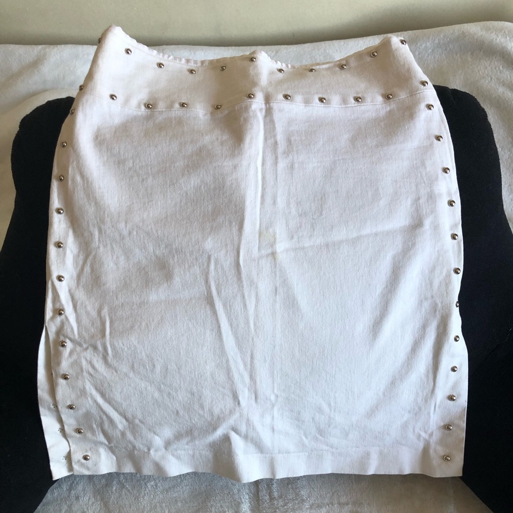 Bcbgmaxazria skirt